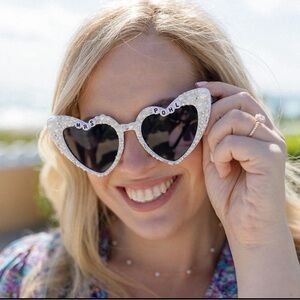 CUSTOMIZED BRIDAL Heart Sunnies